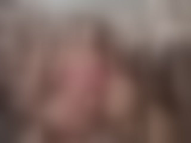 Live sex webcam photo for MaggieTurner #294267093