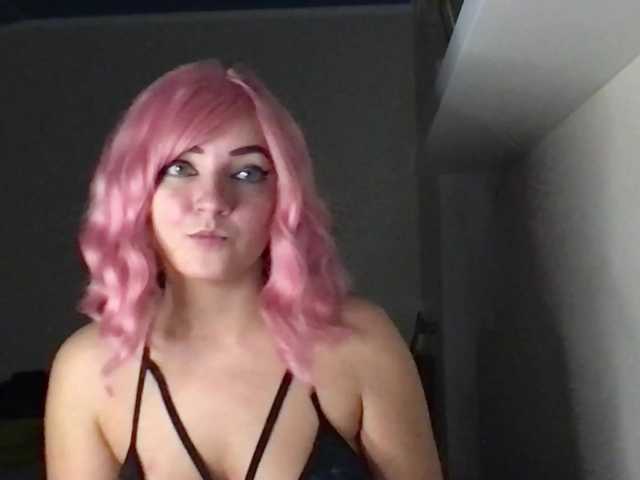 Live sex webcam photo for MagicPink #276711916