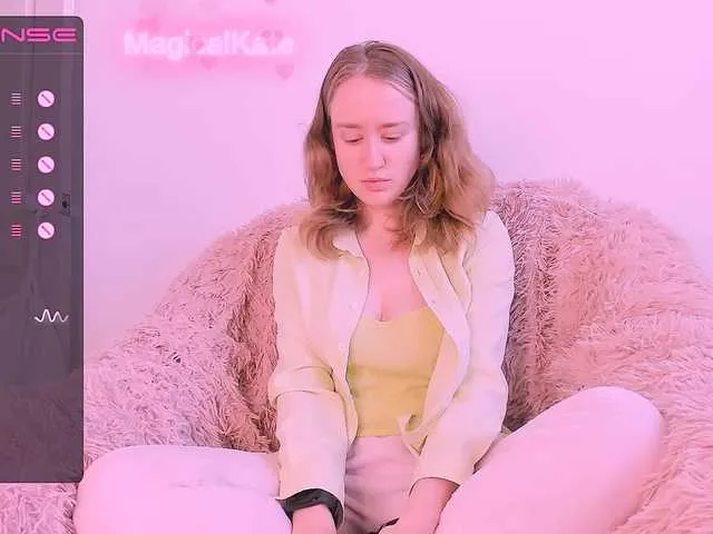 Live sex webcam photo for MagicalKate #275543597