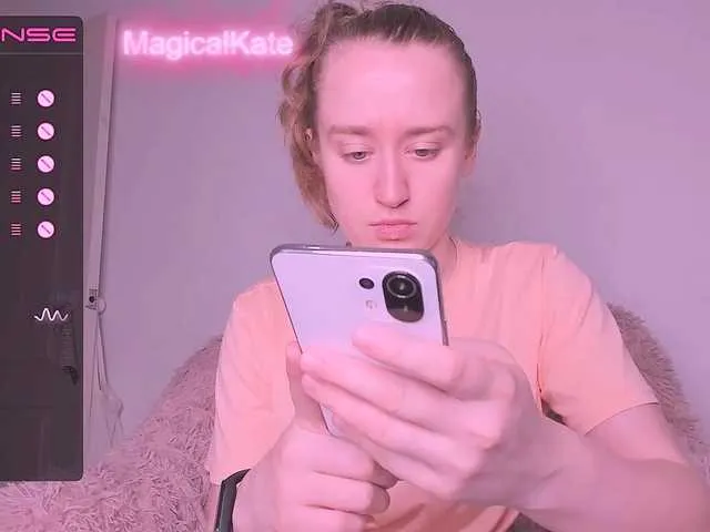 Live sex webcam photo for MagicalKate #275728702