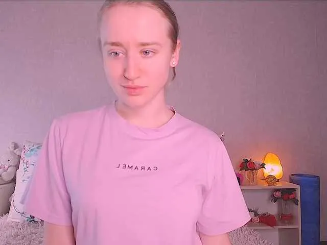 Live sex webcam photo for MagicalKate #276799067
