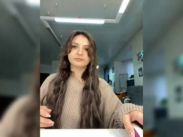 Live sex webcam photo for MagicalLouu #291625528