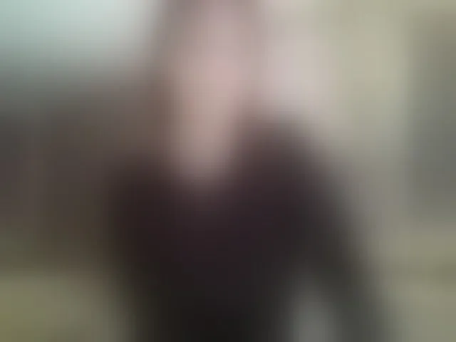 Live sex webcam photo for MagicalLouu #292992116