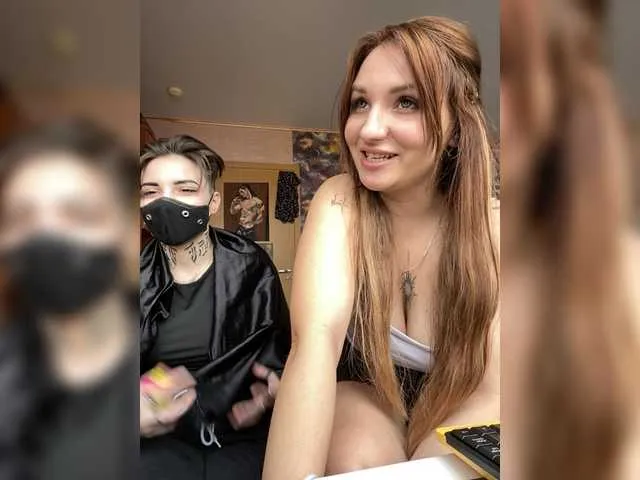 Live sex webcam photo for MagicalLouu #293170697