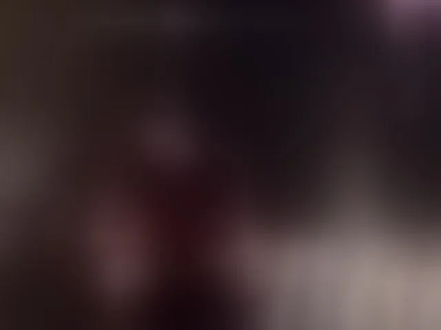 Live sex webcam photo for MagicalLouu #293954442