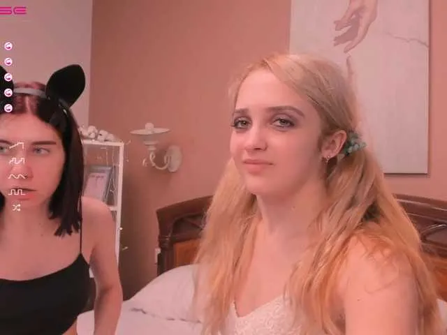 Live sex webcam photo for MagicandGirl #273426039