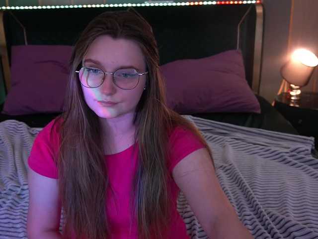 Live sex webcam photo for MagikPeachh #291695861