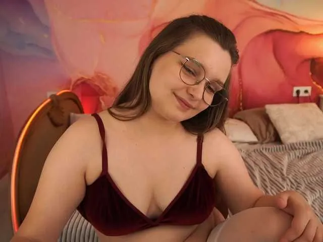 Live sex webcam photo for MagikPeachh #291845191