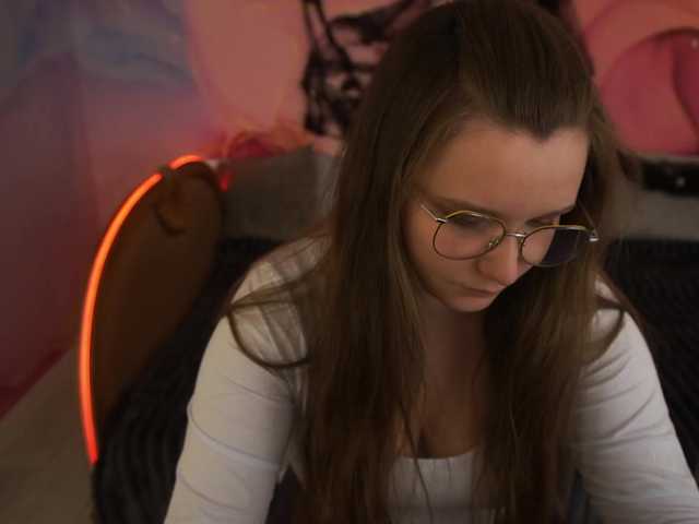 Live sex webcam photo for MagikPeachh #292113118