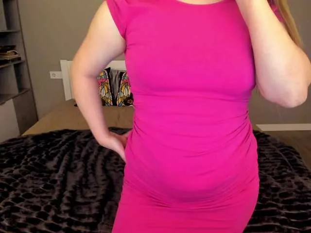 Live sex webcam photo for MagikPeachh #292342898