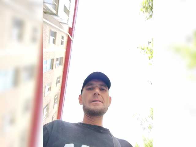 Live sex webcam photo for Magnat1987 #278273270