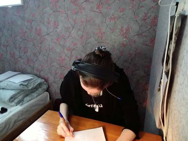 Live sex webcam photo for MagrettaXX #290369837