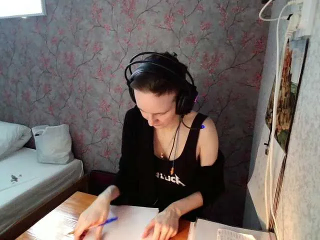 Live sex webcam photo for MagrettaXX #290475050