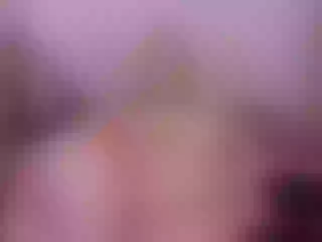 Live sex webcam photo for MaiaCollins #276995022