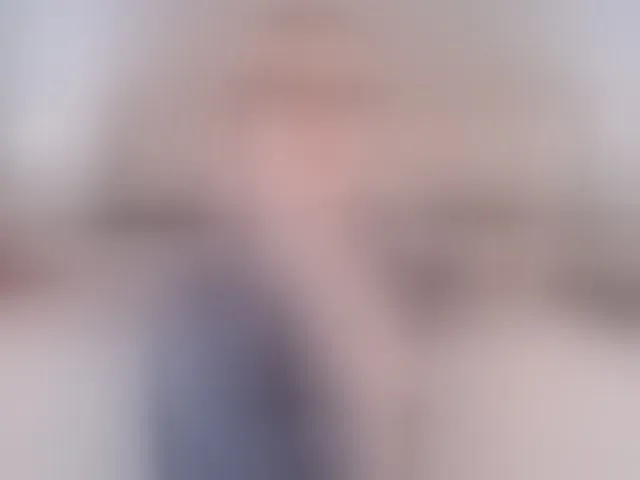 Live sex webcam photo for MaiaCollins #293824088