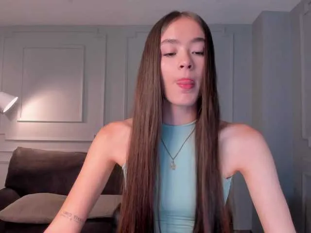 Live sex webcam photo for MaiaCollins1 #290965051