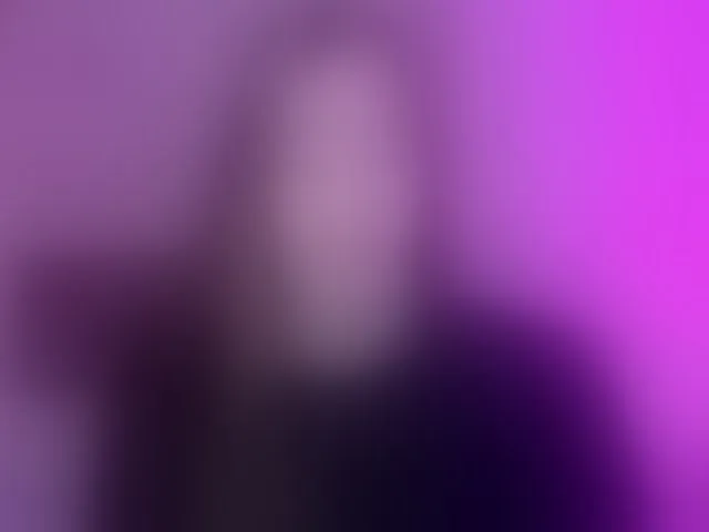 Live sex webcam photo for MaiaCollins1 #292809350