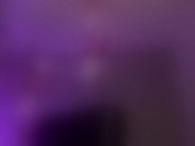 Live sex webcam photo for MaiaCollins1 #292944396
