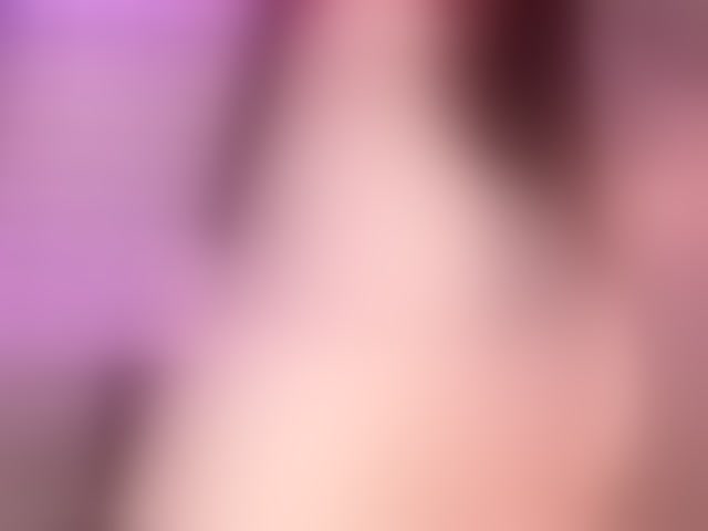 Live sex webcam photo for MaiaCollins1 #293552361