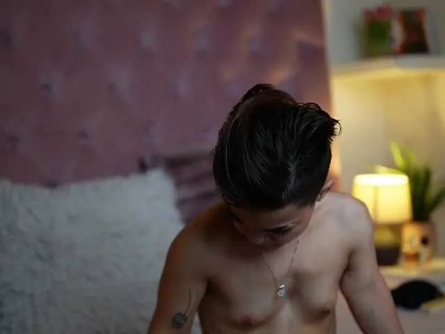 Live sex webcam photo for MaiaMini #291442753