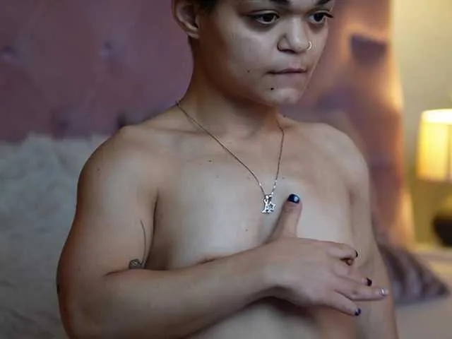 Live sex webcam photo for MaiaMini #291616903