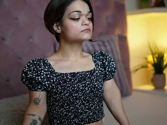 Live sex webcam photo for MaiaMini #291863185