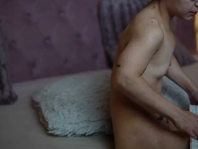 Live sex webcam photo for MaiaMini #291977367