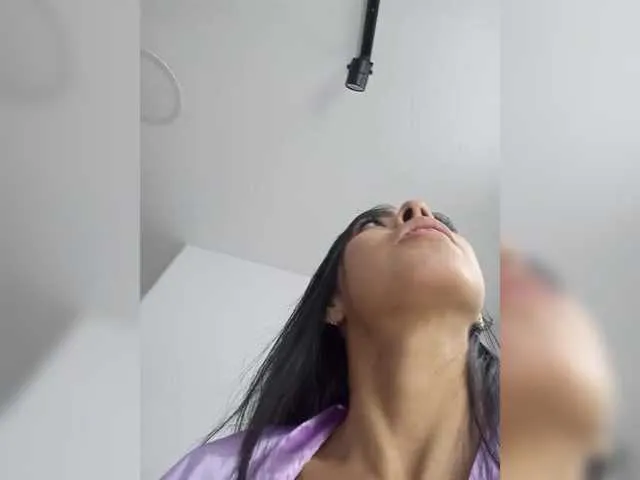 Live sex webcam photo for MaiaWatson #290286905