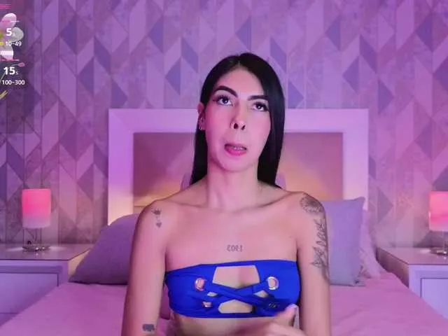 Live sex webcam photo for MaiaWatson #290567226