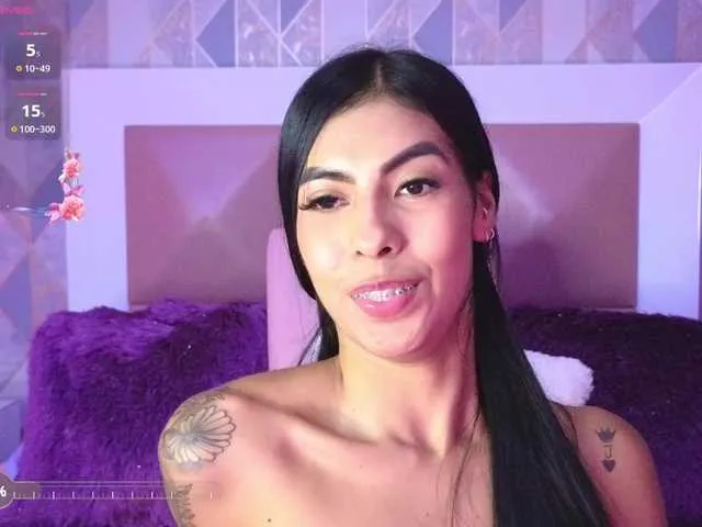 Live sex webcam photo for MaiaWatson #290752607