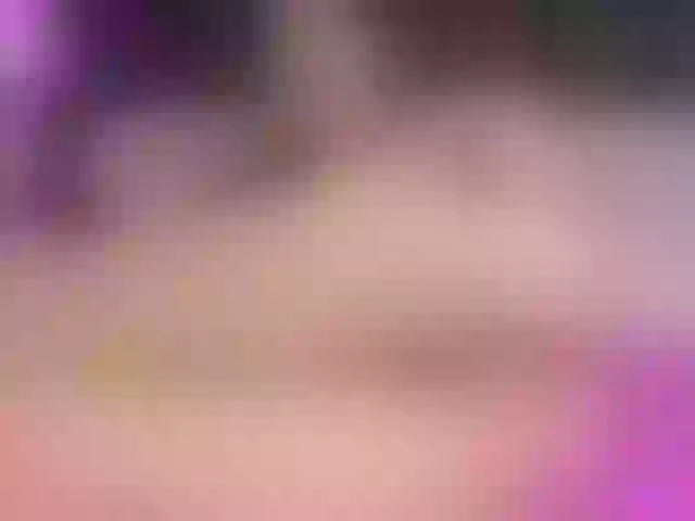 Live sex webcam photo for MaiaWatson #291407438