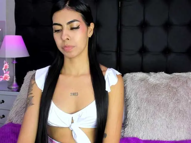 Live sex webcam photo for MaiaWatson #291489954