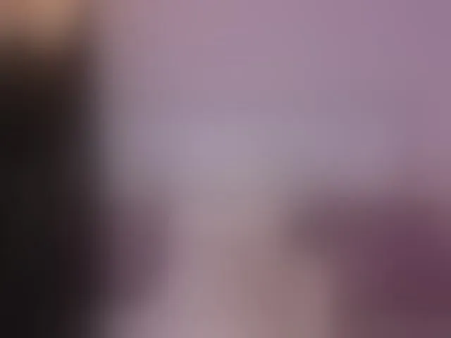 Live sex webcam photo for MaiaWatson #292351492
