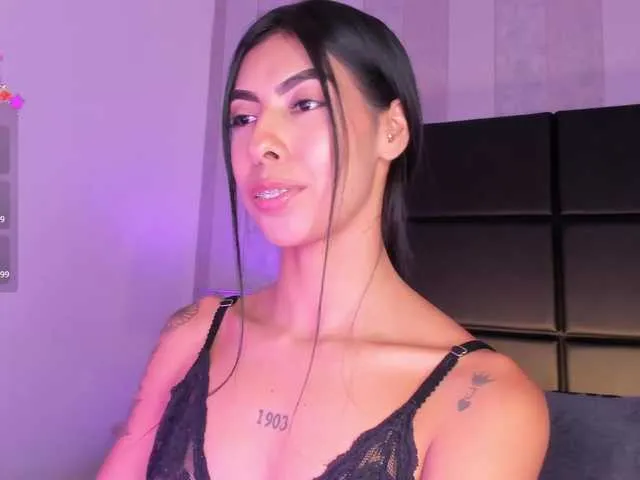 Live sex webcam photo for MaiaWatson #293459601