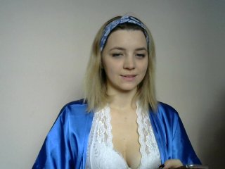 Live sex webcam photo for MaidenCrystal #127967425