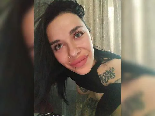 Live sex webcam photo for MaidenCrystal #291265978
