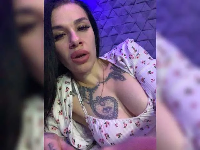 Live sex webcam photo for MaidenCrystal #294308094