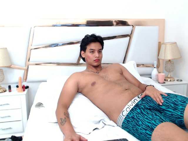 Live sex webcam photo for MailsandMarch #276359951