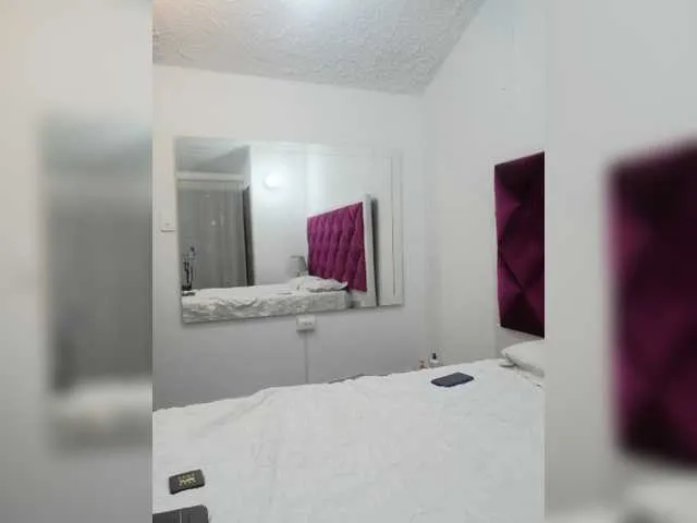 Live sex webcam photo for MailsandMarch #277561079