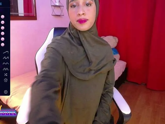 Live sex webcam photo for Maissa-Alabi #276160463