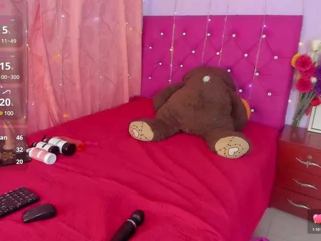 Live sex webcam photo for Maissa-Alabi #290371412