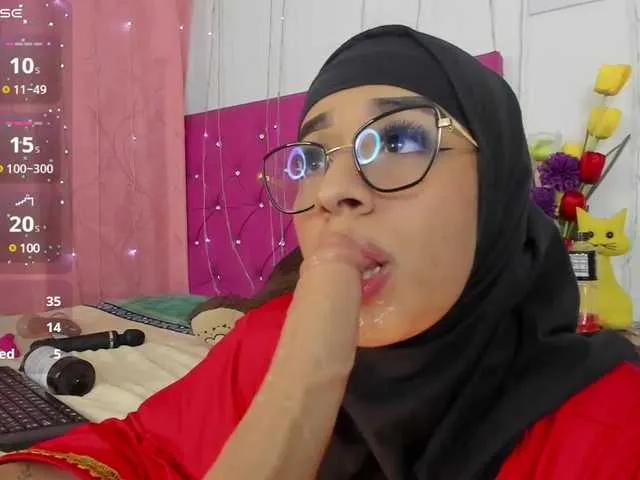 Live sex webcam photo for Maissa-Alabi #290510189