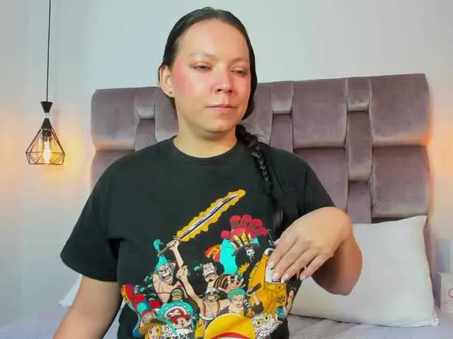 Live sex webcam photo for MaiteMarshall #290834266