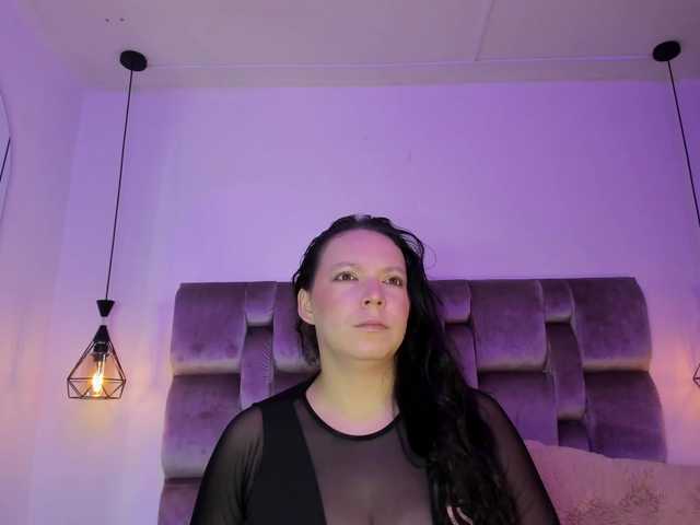 Live sex webcam photo for MaiteMarshall #291352999