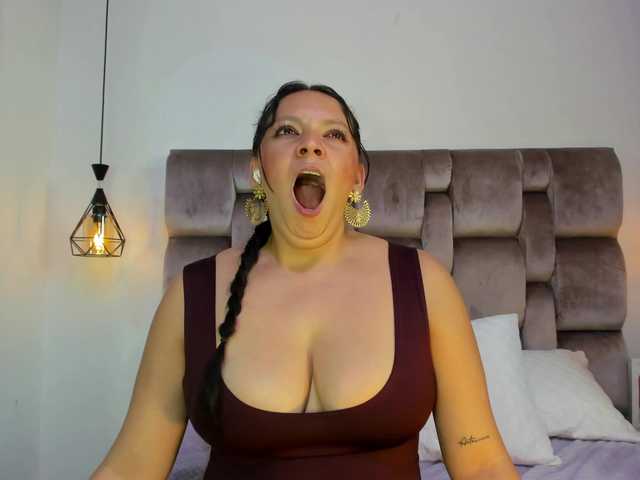 Live sex webcam photo for MaiteMarshall #291529284