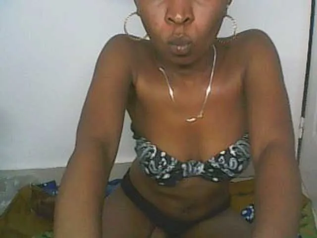 Live sex webcam photo for Maiti11 #273191825