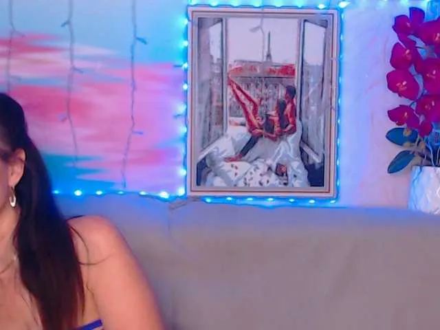 Live sex webcam photo for Makaleana #290186498