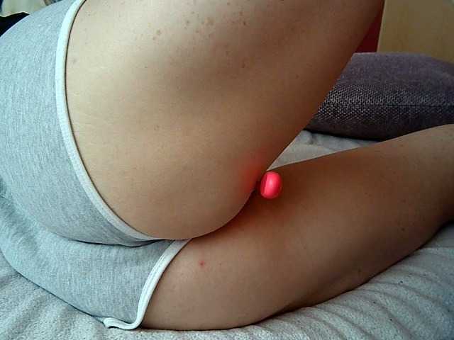 Live sex webcam photo for Makenzie007 #277843105