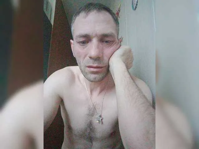 Live sex webcam photo for Maksim695 #277333169