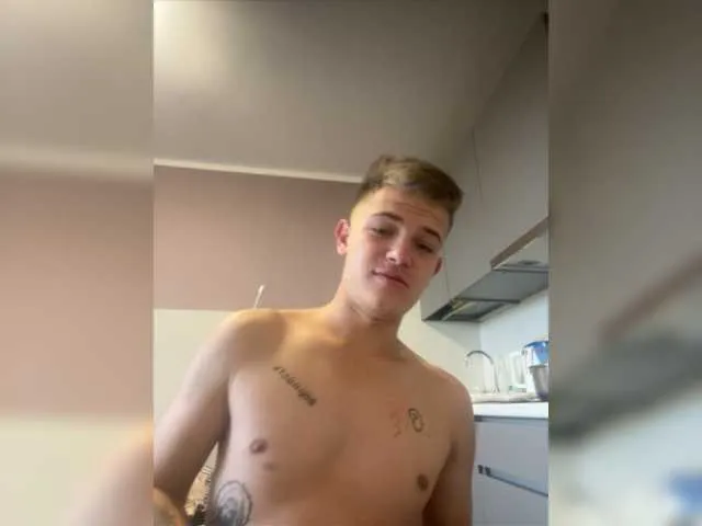 Live sex webcam photo for Maksimfl #276502038